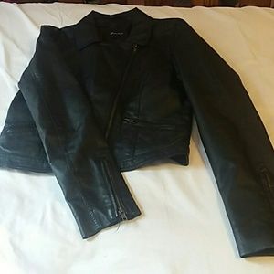 FOREVER 21 black leather jacket